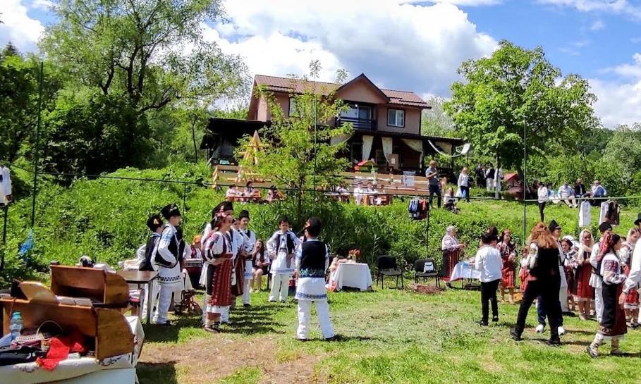 Pensiunea Poiana Marului - Bisoca Exterior photo